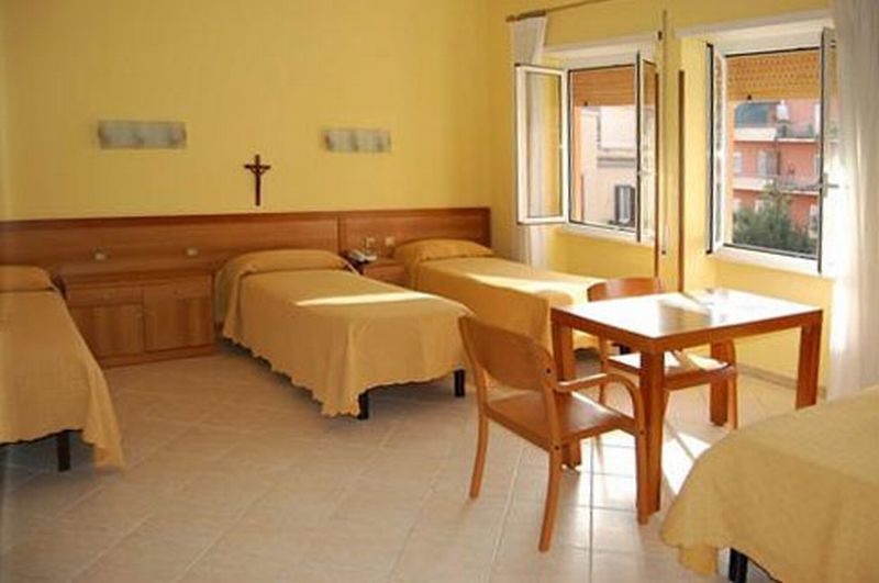 Hotel La Casa Di Nazareth Rzym Zewnętrze zdjęcie